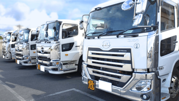大型ローリー16kl車、14kl車